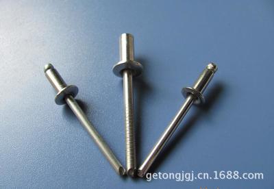 永年縣河北鋪格通緊固件門市 專業生產供應鐵鉚釘、銷軸、半空心鐵鉚釘等緊固件